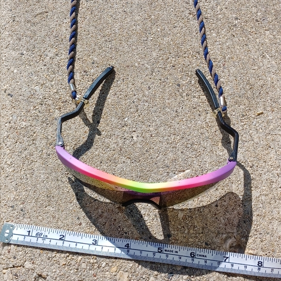 Kids 90s rainbow sports sunglasses - Picture 7 of 13